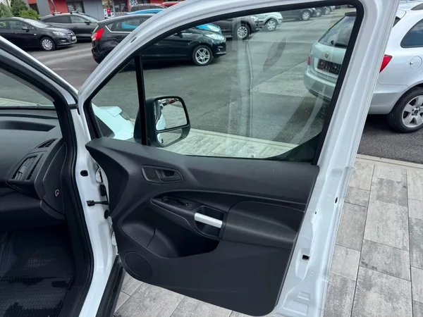 Ford Transit Connect 1,6 Tdci 70 Kw L2H1 5 Míst - foto 22