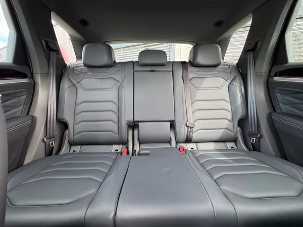 Volkswagen Touareg R-Line 3.0 TDI 4Motion 210kW - foto 13