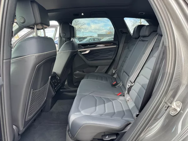 Volkswagen Touareg R-Line 3.0 TDI 4Motion 210kW - foto 15