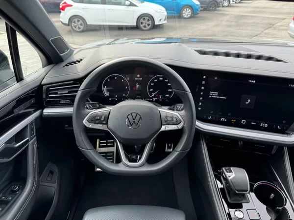 Volkswagen Touareg R-Line 3.0 TDI 4Motion 210kW - foto 17