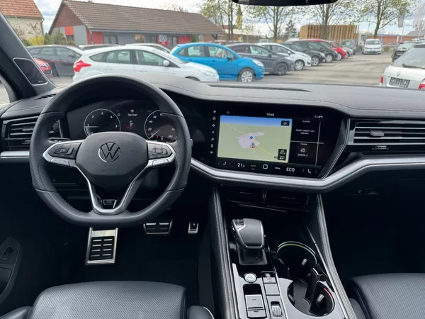 Volkswagen Touareg R-Line 3.0 TDI 4Motion 210kW - foto 19