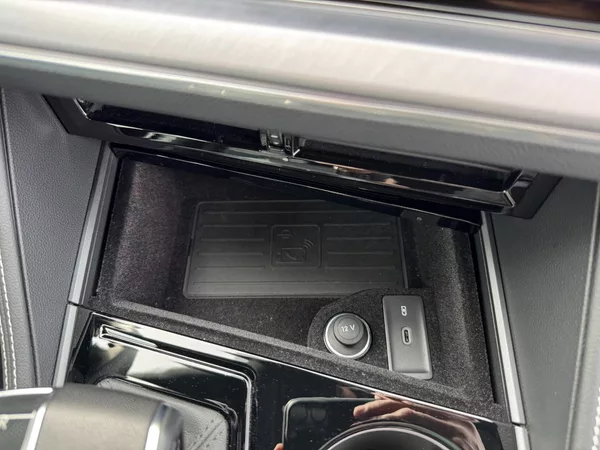 Volkswagen Touareg R-Line 3.0 TDI 4Motion 210kW - foto 22