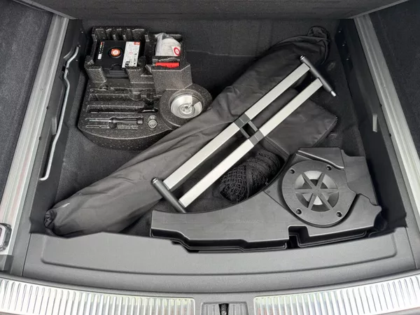 Volkswagen Touareg R-Line 3.0 TDI 4Motion 210kW - foto 34