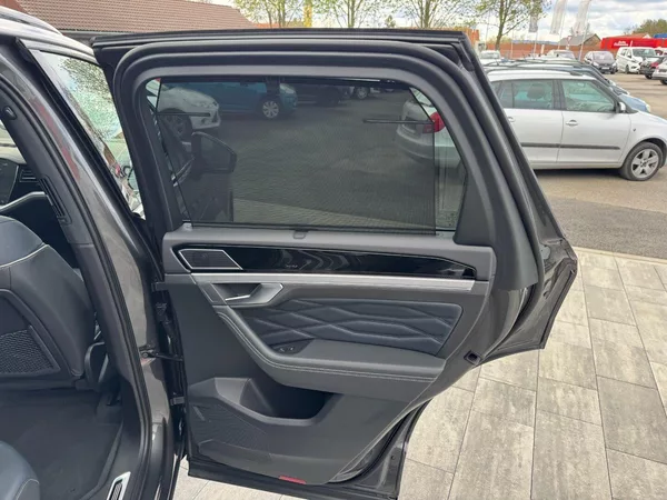 Volkswagen Touareg R-Line 3.0 TDI 4Motion 210kW - foto 35