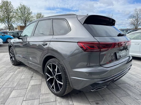 Volkswagen Touareg R-Line 3.0 TDI 4Motion 210kW - foto 8