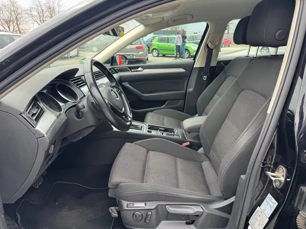 Volkswagen Passat 2,0 TDI 110 KW DSG Comfortline - foto 10