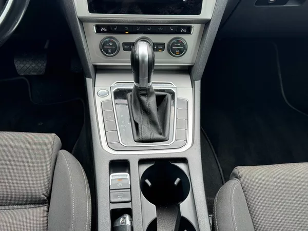 Volkswagen Passat 2,0 TDI 110 KW DSG Comfortline - foto 20