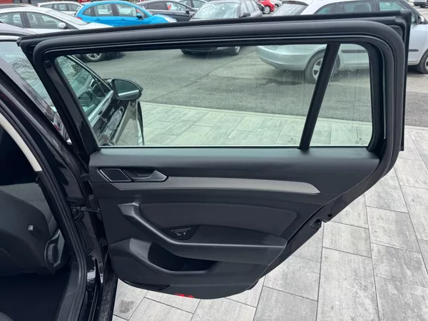 Volkswagen Passat 2,0 TDI 110 KW DSG Comfortline - foto 22