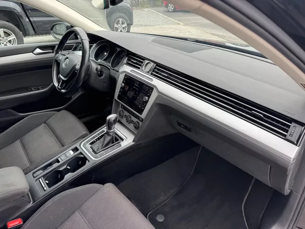 Volkswagen Passat 2,0 TDI 110 KW DSG Comfortline - foto 26