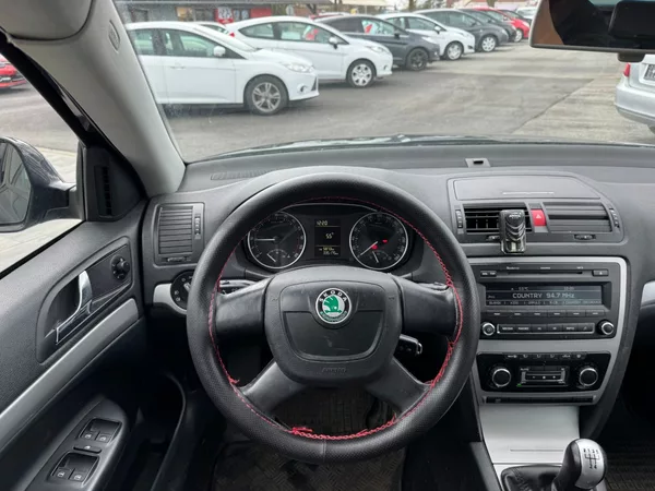 Škoda Octavia 1.6 TDI 77kW - foto 15