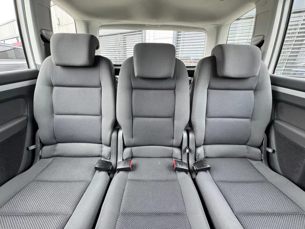 Volkswagen Touran Trendline 1.6 TDI 77kW - foto 12