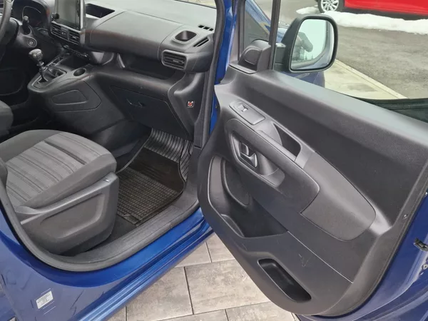 Opel Combo LIFE 1,5 CDTi - foto 13