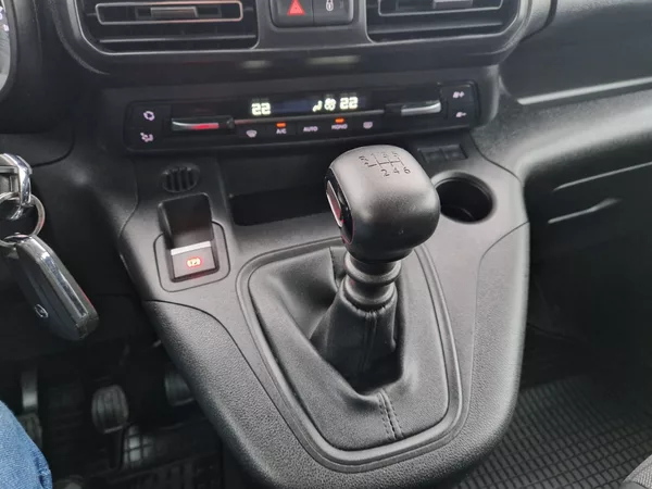 Opel Combo LIFE 1,5 CDTi - foto 24