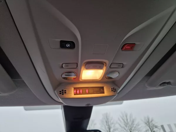 Opel Combo LIFE 1,5 CDTi - foto 27