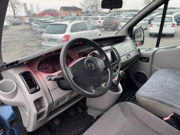 Opel Vivaro 2.0 TDCi 66kW Klima - foto 11
