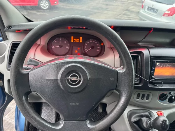 Opel Vivaro 2.0 TDCi 66kW Klima - foto 17