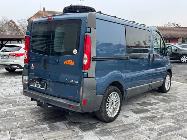 Opel Vivaro 2.0 TDCi 66kW Klima - foto 5