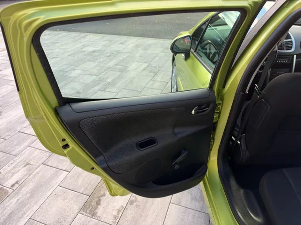 Peugeot 207 SW 1.6HDi 66kW - foto 12