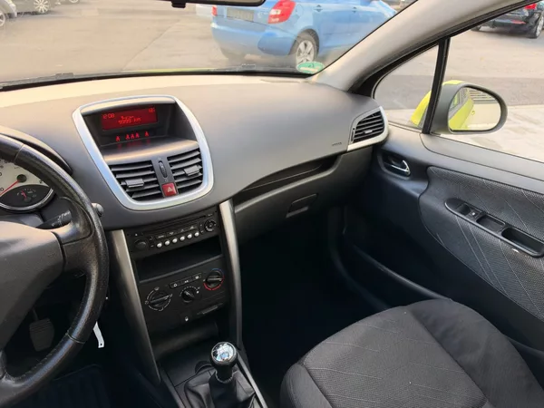 Peugeot 207 SW 1.6HDi 66kW - foto 15