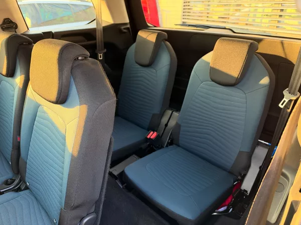 Citroën Grand C4 SpaceTourer 1.2 PureTech 96kW 7.Míst - foto 14