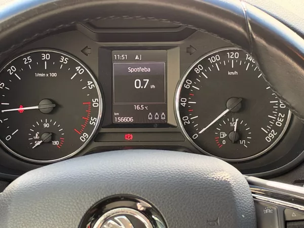 Škoda Octavia 1.6 TDI 81kW - foto 17