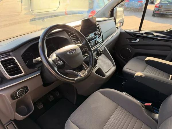 Ford Tourneo Custom Titanium 2.0TDCi 96kW L2 - foto 11