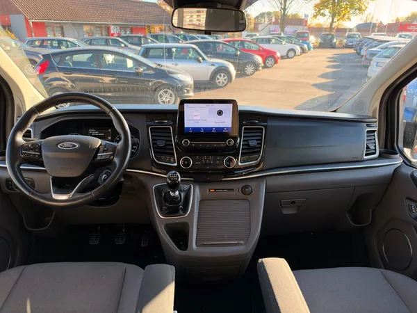 Ford Tourneo Custom Titanium 2.0TDCi 96kW L2 - foto 12