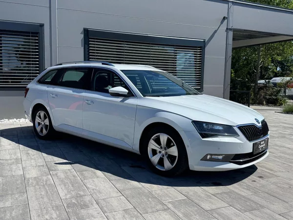 Škoda Superb 2,0 Tdi 110 Kw DSG STYLE + - foto 3