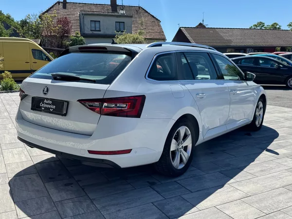 Škoda Superb 2,0 Tdi 110 Kw DSG STYLE + - foto 5
