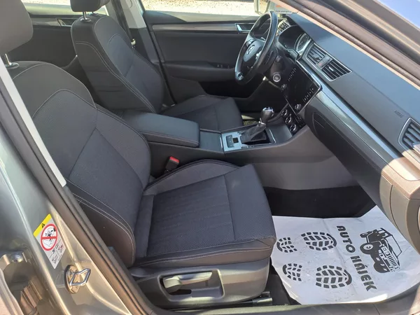 Škoda Superb 2.0TDi 147kW DSG 4x4 ČR DPH - foto 14