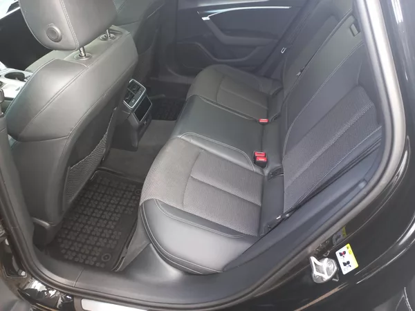 Audi A6 45 180kW AT S-line ČR DPH - foto 11