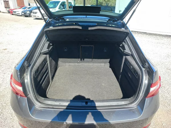 Škoda Superb 2.0TSi 140kW DSG ČR DPH - foto 12