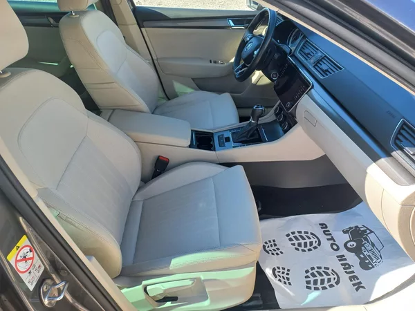 Škoda Superb 2.0TSi 140kW DSG ČR DPH - foto 14