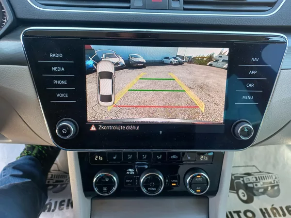 Škoda Superb 2.0TSi 140kW DSG ČR DPH - foto 16