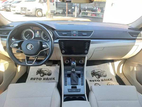 Škoda Superb 2.0TSi 140kW DSG ČR DPH - foto 9