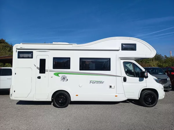 Forster 699 VB 2.3MTJ 103kW 7-míst
