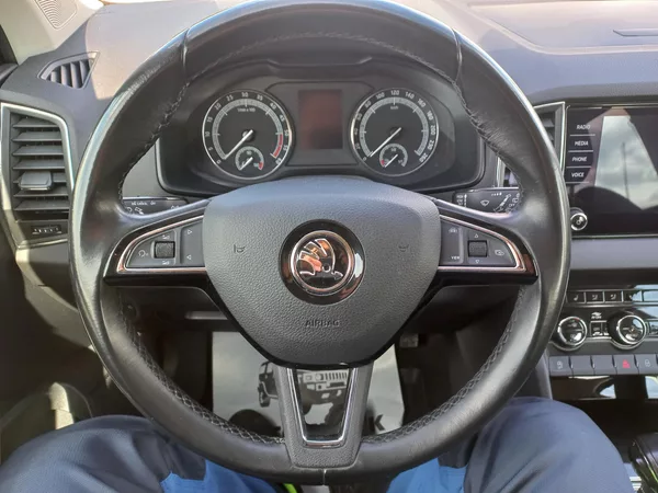 Škoda Karoq 2.0TDi 110kW 4x4 DSG ČR DPH - foto 20