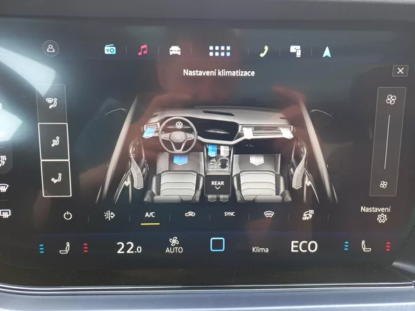 Volkswagen Touareg 3.0TDi 210kW Final ed. ČR DPH - foto 26