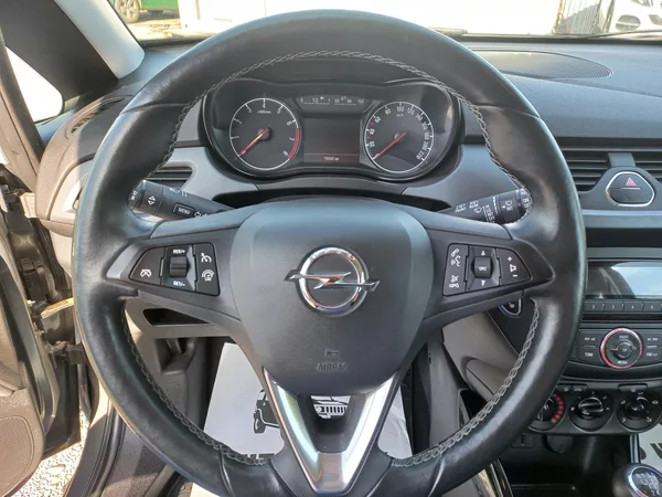Opel Corsa 1.4i 66kW 3-dv - foto 15