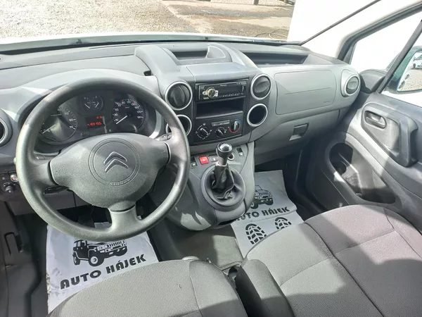 Citroën Berlingo 1.6HDi 73kW ČR DPH - foto 9