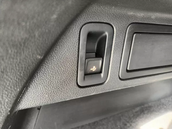 Volkswagen Tiguan 2.0TSi 140kW DSG 4x4 ČR DPH - foto 14