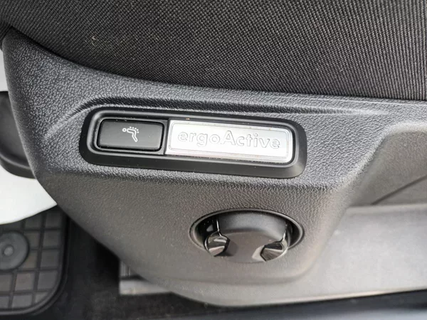 Volkswagen Tiguan 2.0TSi 140kW DSG 4x4 ČR DPH - foto 19