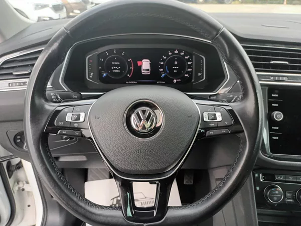 Volkswagen Tiguan 2.0TSi 140kW DSG 4x4 ČR DPH - foto 20