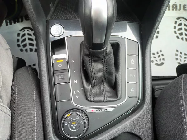 Volkswagen Tiguan 2.0TSi 140kW DSG 4x4 ČR DPH - foto 25