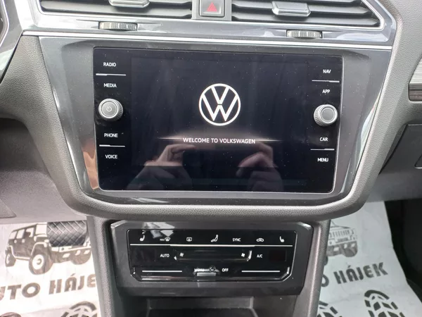 Volkswagen Tiguan 2.0TDi 110kW DSG ČR DPH - foto 19