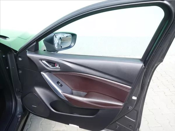 Mazda 6 2,2 129kW REVOLUTION BOSE - foto 34