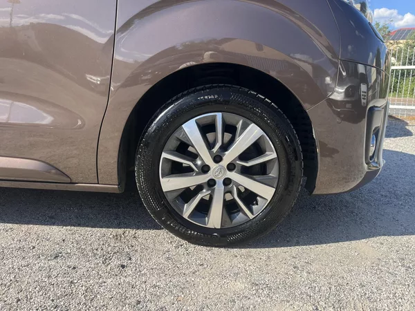 Toyota ProAce Verso 2.0D 130Kw Vebasto Panorama - foto 9