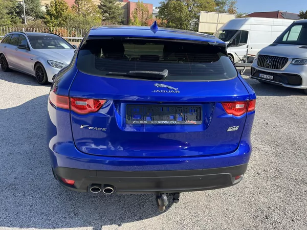 Jaguar F-Pace 2.0D 132kw AWD - foto 6