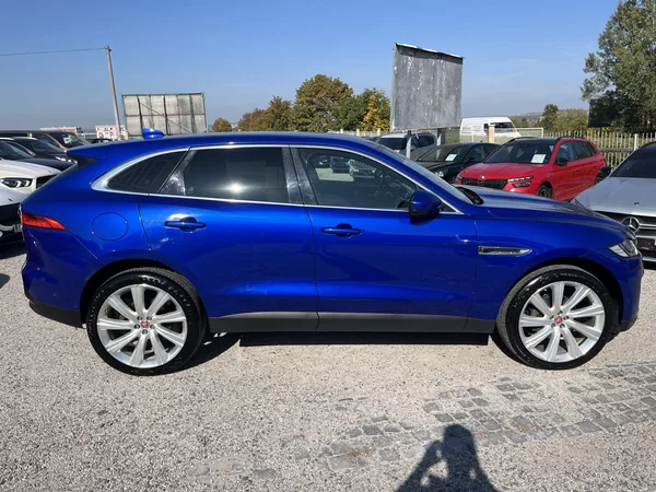 Jaguar F-Pace 2.0D 132kw AWD - foto 8
