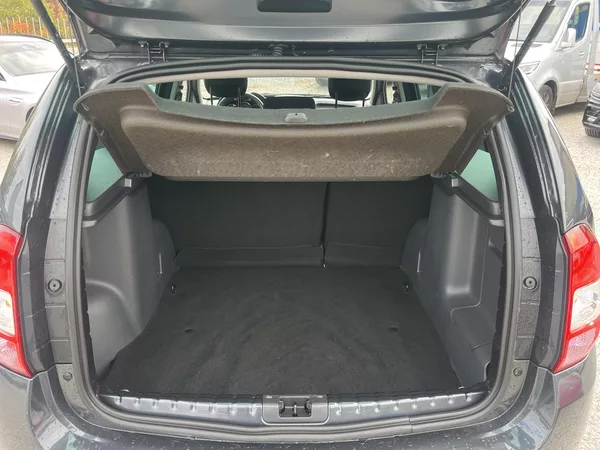 Dacia Duster 1.6i 84kw klimatizace 32000km! - foto 14